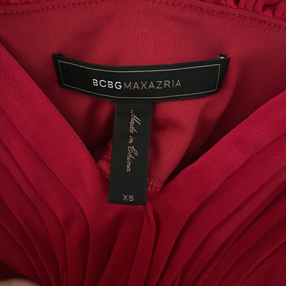 BCBG burgundy red elegant top XS - Picture 3 of 5